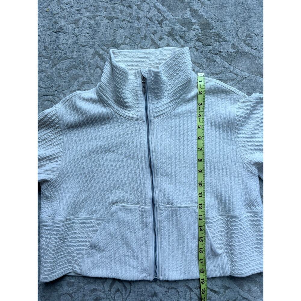 Lululemon Textured Cropped Jacket Womens Bone Ivory Cream Size XS/S - Picture 7 of 9